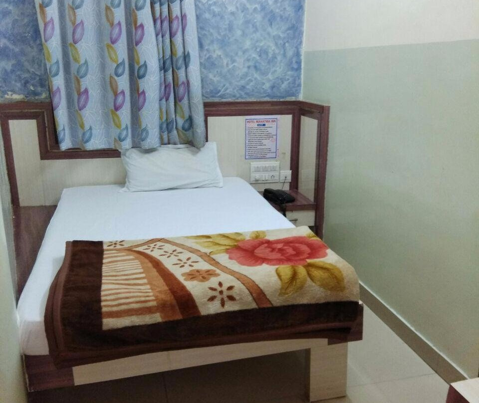 Hotel Mahatma Inn主图