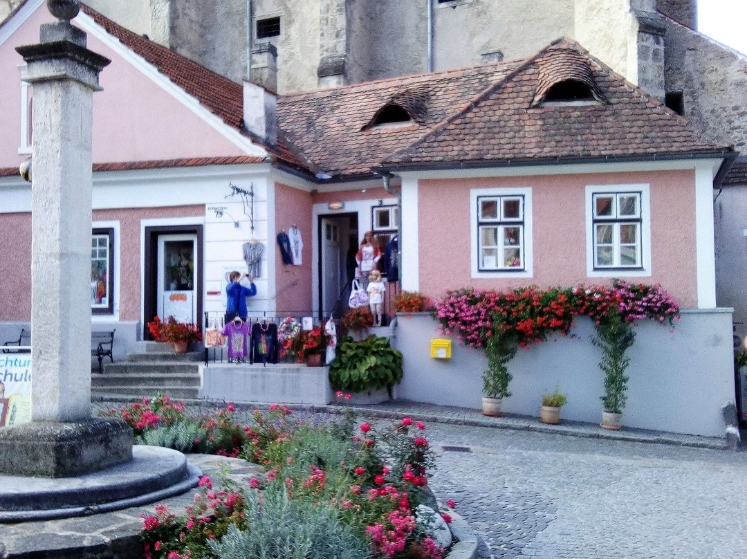 Rossatz旅游景点-House of Colors handmade Art by Corinna Kirchhof