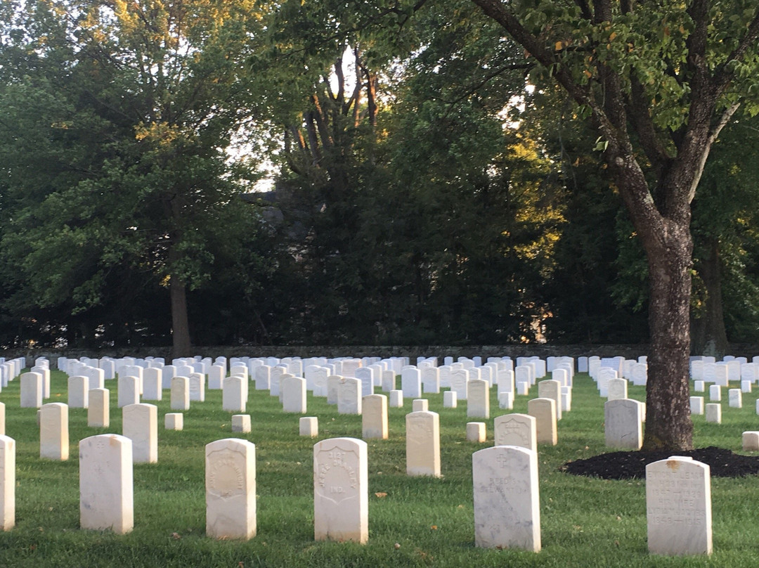 New Albany National Cemetery景点图片