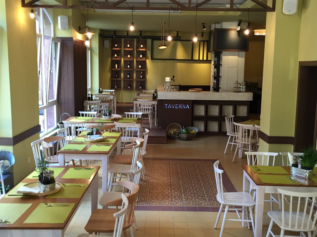 Taverna - Feine Griechische Kuche