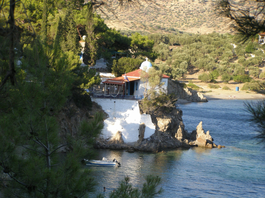 Agios Ermogenis Beach景点图片