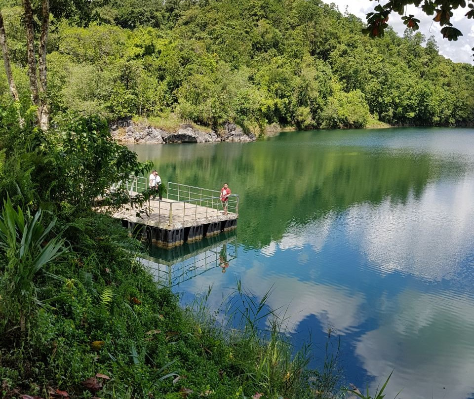 Tasik Biru-石隆门必去景点
