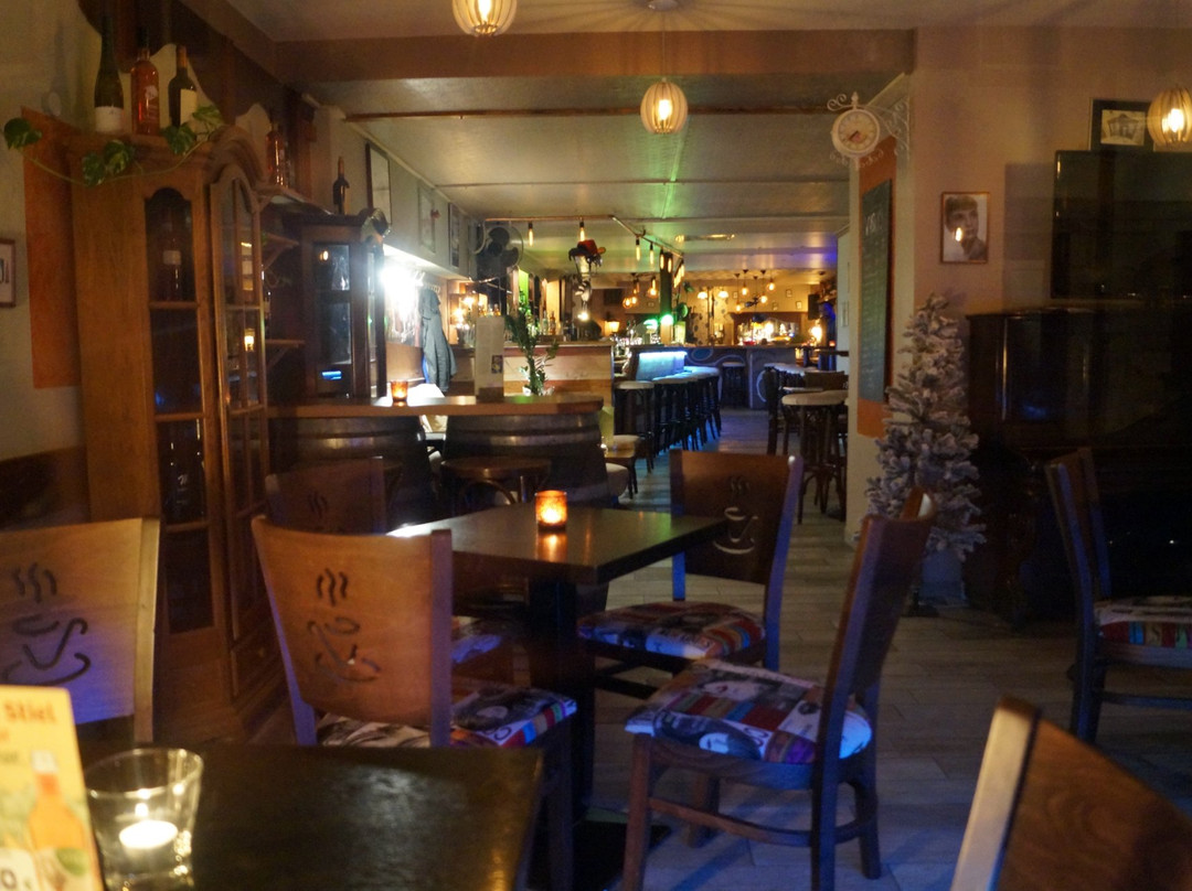 No Name Bar & Cafe景点图片