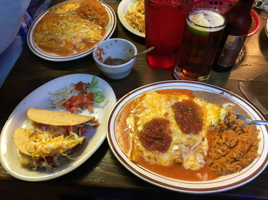 Alpine餐馆和美食-La Casita