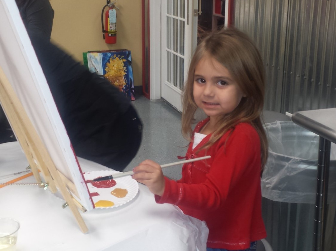 Painting with a Twist景点图片