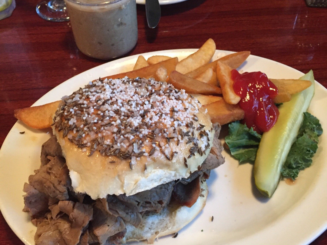 Rodney's Restaurant & Lounge