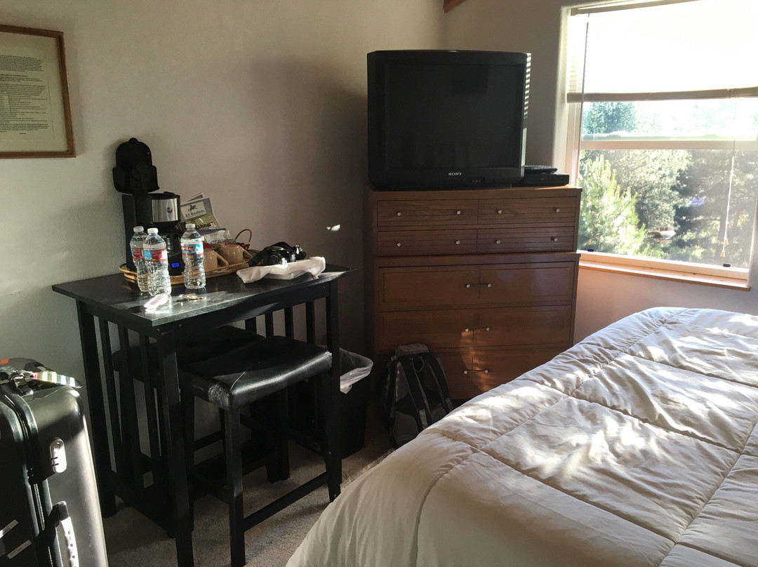 Crater Lake Inn & Retreat主图