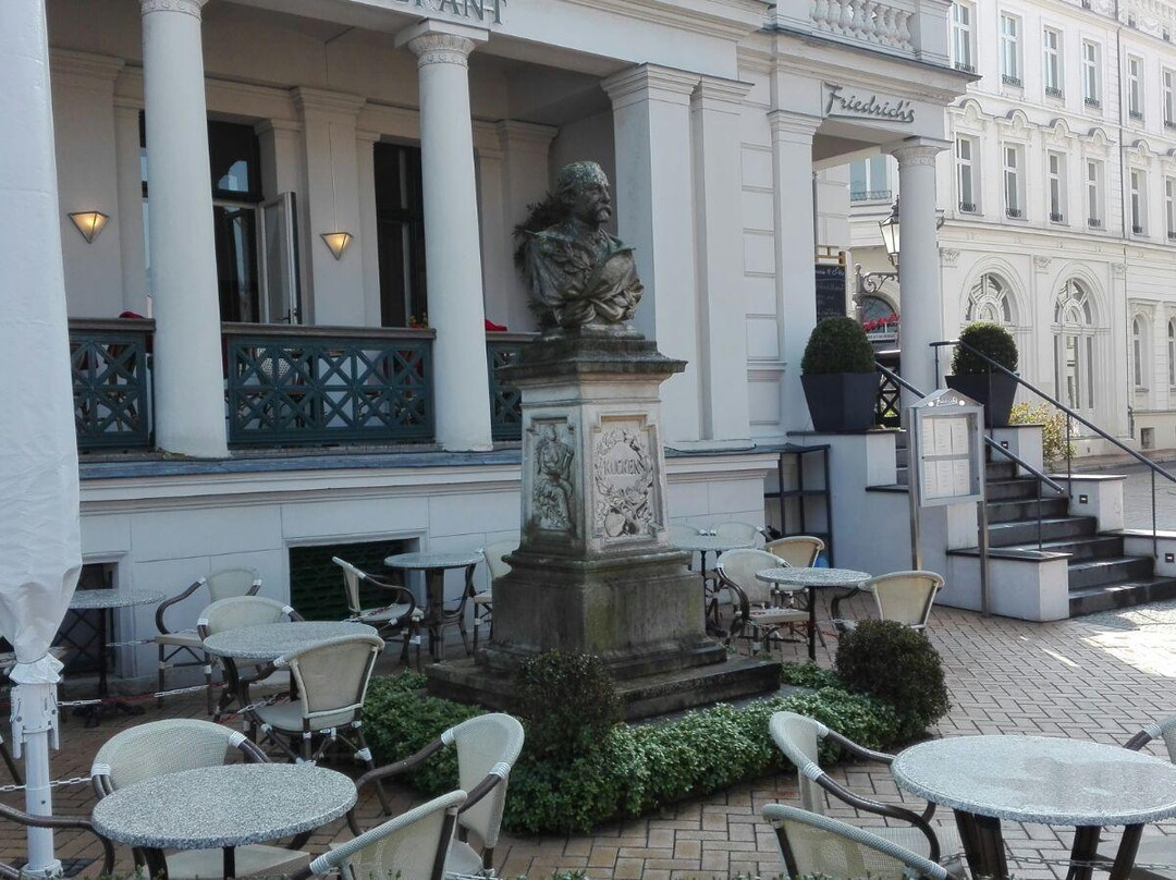 Denkmal Friedrich Wilhelm Kucken景点图片
