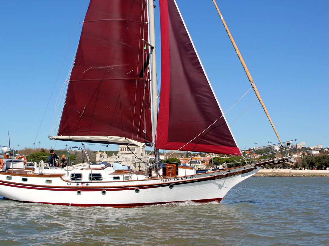 Furanai Sailboat Tours-里斯本必去景点