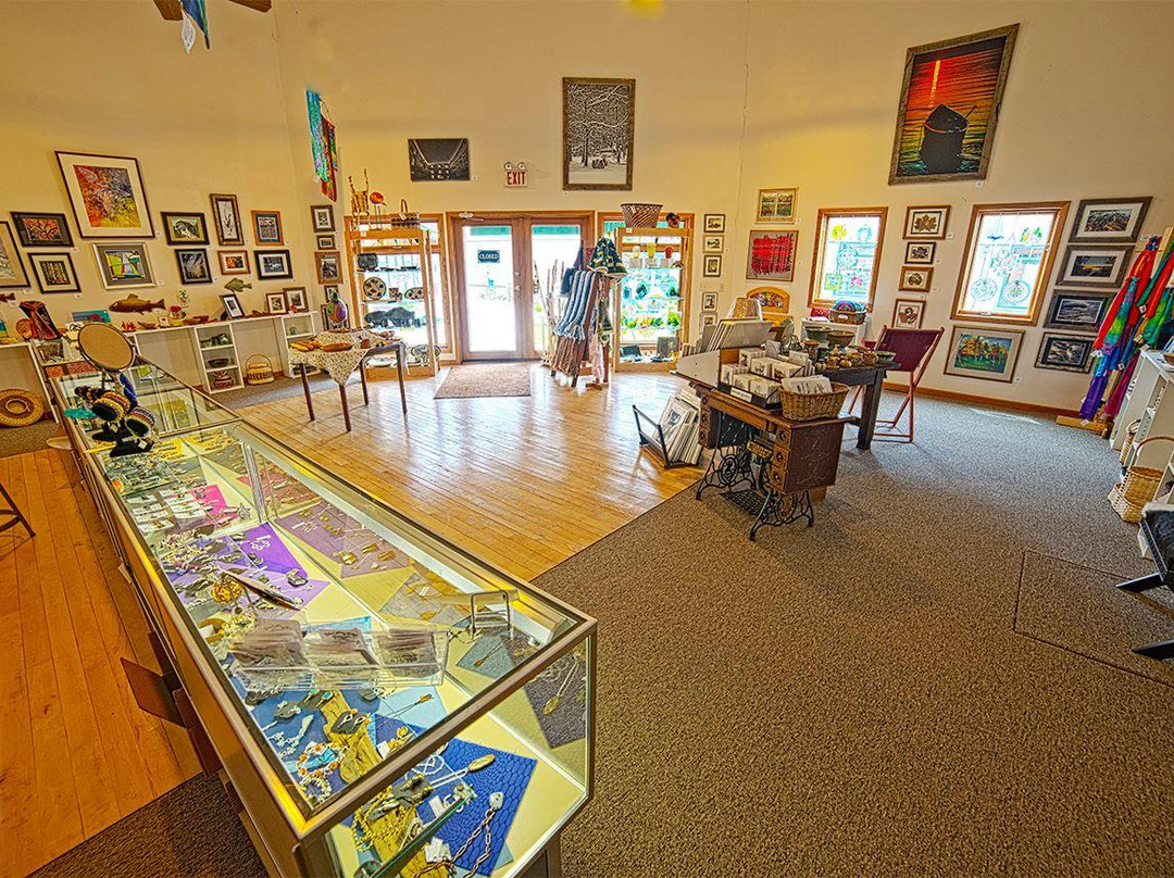 Lake Effect Arts-Manistique必去景点