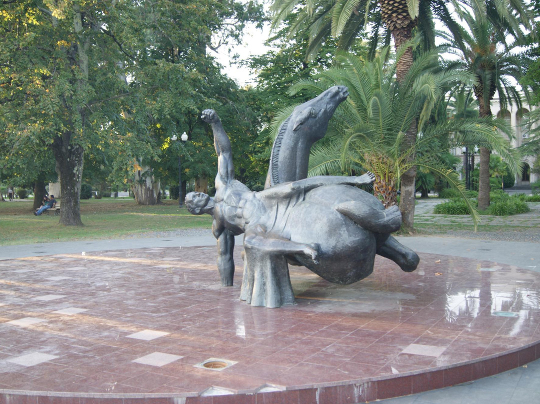 Monument to Muhajirs-Sukhumi必去景点