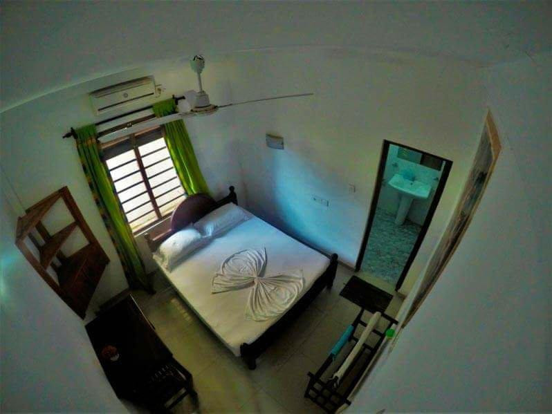 Surf Lanka Me Camp-希克杜沃必去景点