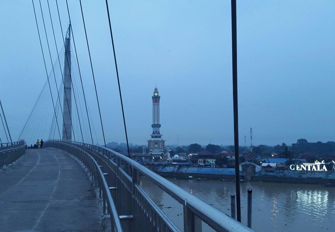 Gentala Arasy Pedestrian Bridge-占碑必去景点