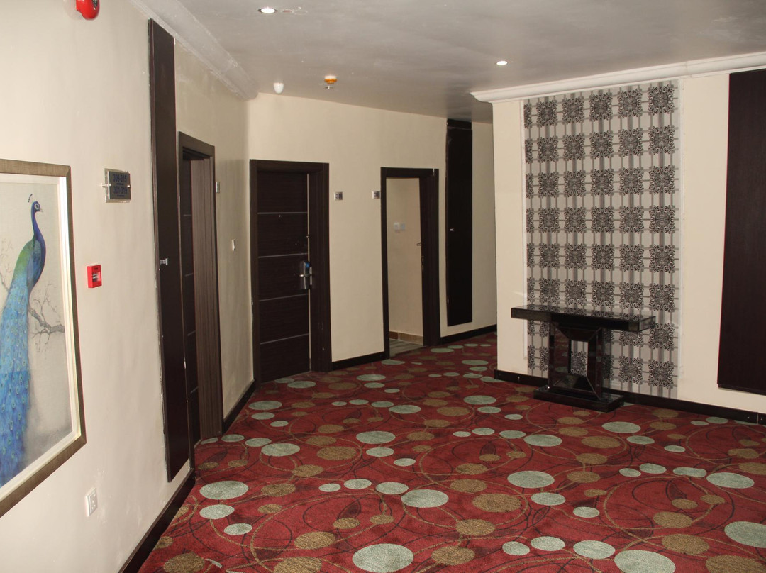 The Dover Hotel Ikeja主图