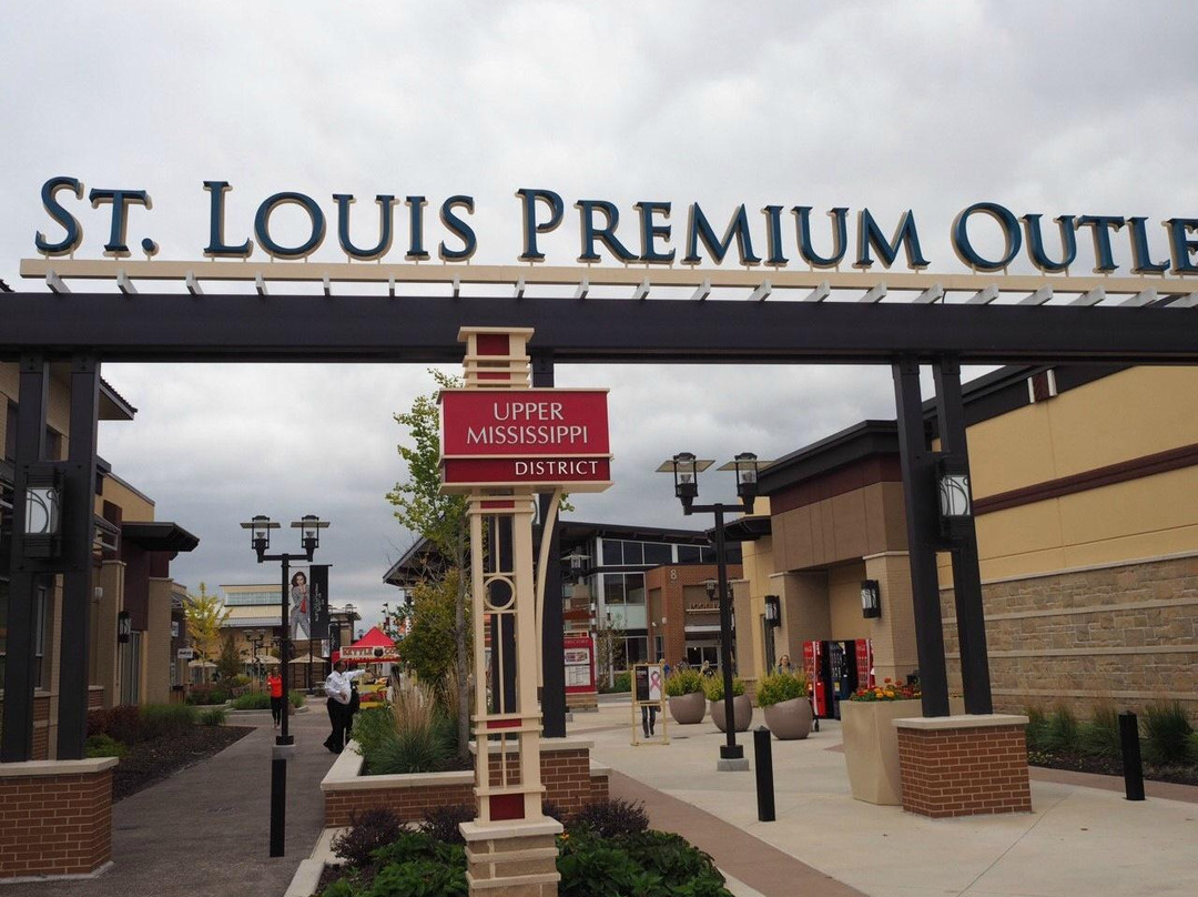 St. Louis Outlet Mall-Hazelwood必去景点