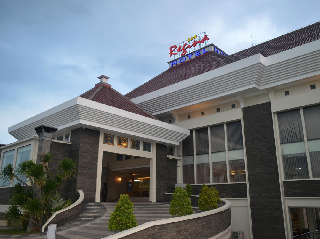 Regina Hotel Pemalang主图