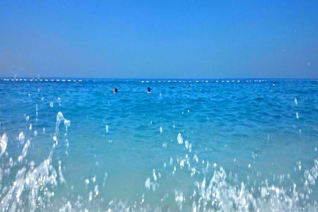 Veliki Pjesak Beach景点图片