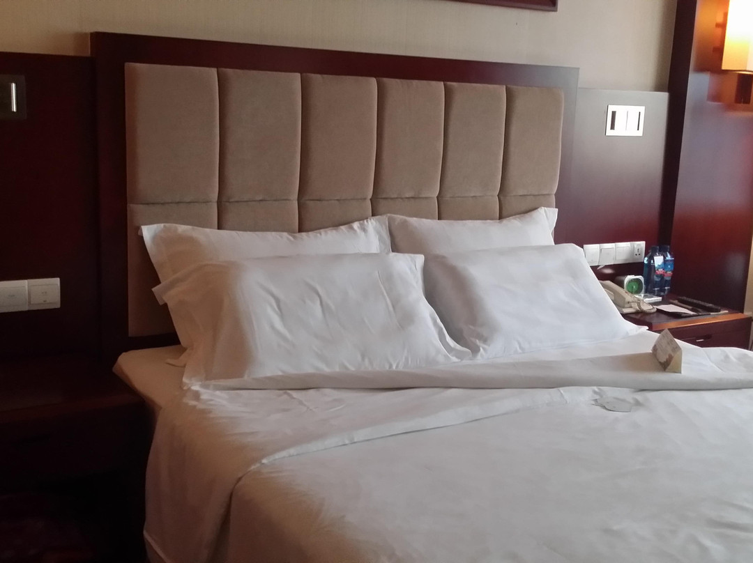 华天大酒店主图