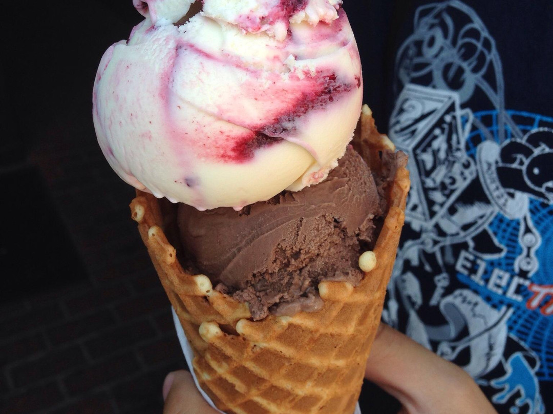 Solvang Trolley Ice Cream Parlor