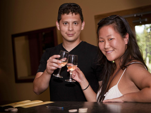 Evanston Cellars -  Wine Trail Tours-芝加哥必去景点