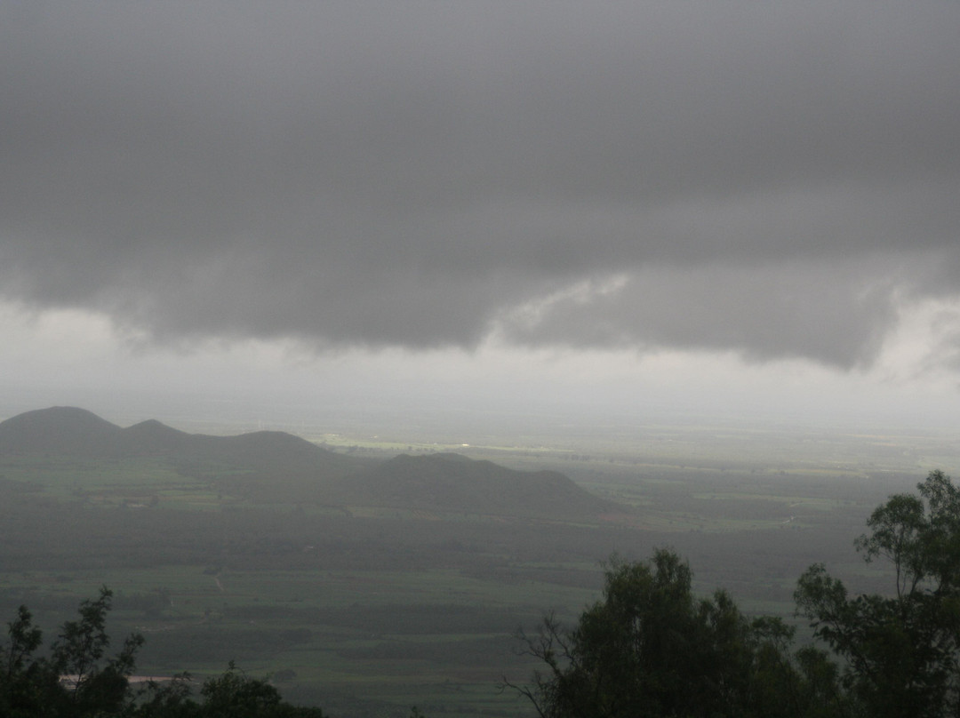 Doddabale Siddaragudda Peak(Shivgiri Trails)景点图片