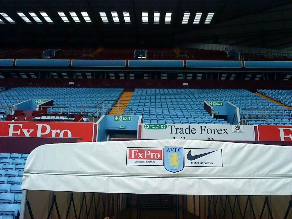 Aston Villa Stadium Tour-伯明翰必去景点