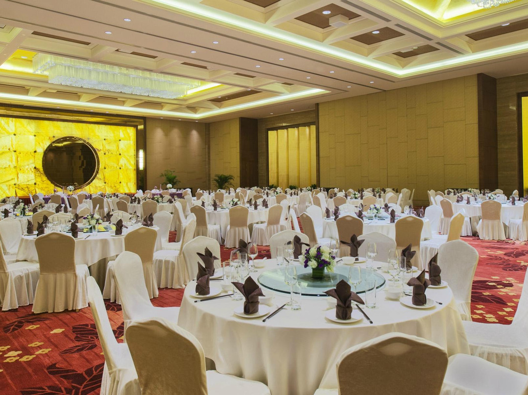 巢湖深业温泉假日度假酒店主图