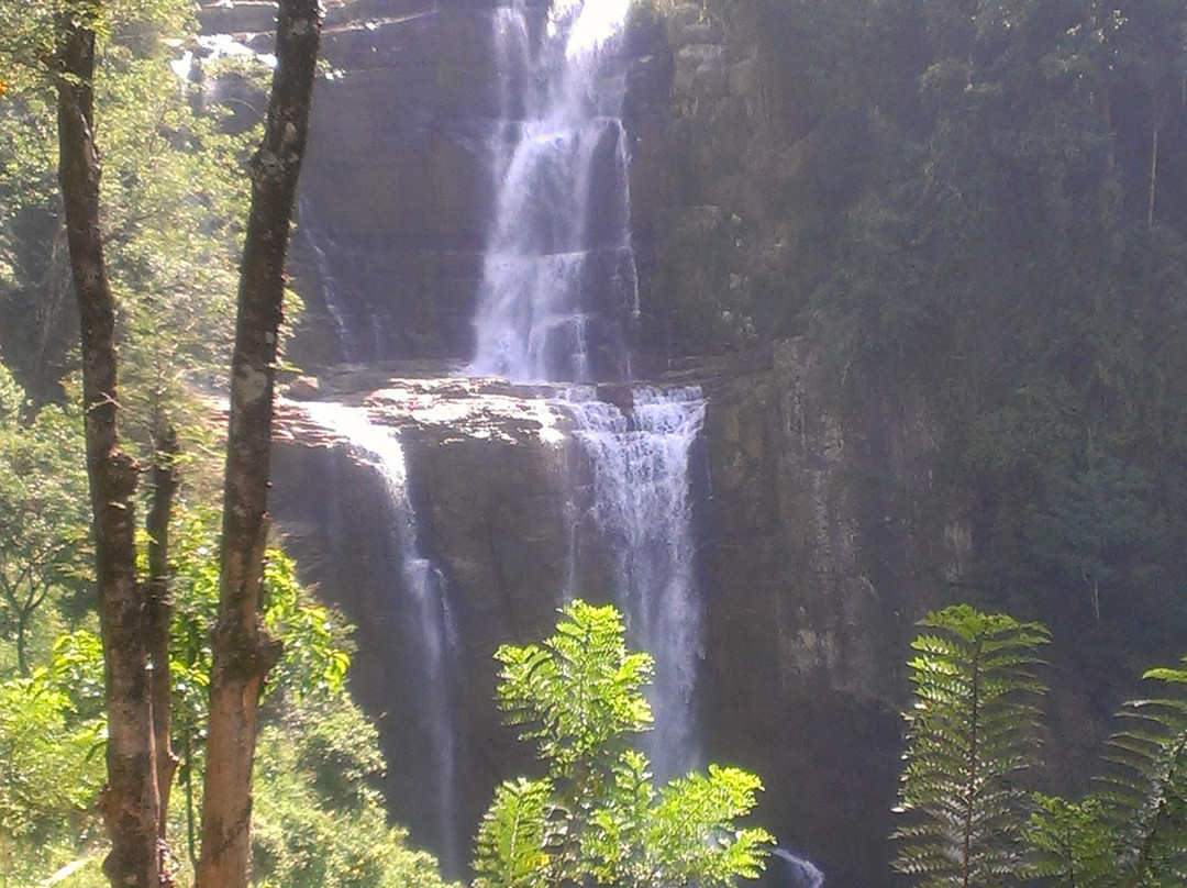 Ramboda Waterfall景点图片