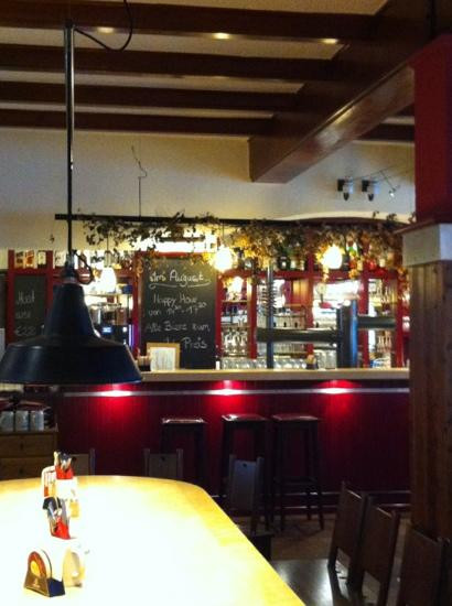 乌尔姆餐馆和美食-Wirtshaus zur Brezel