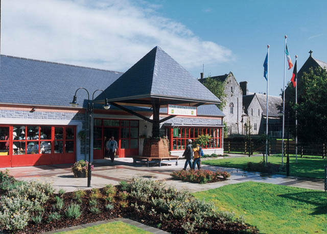 Adare Heritage Centre-Adare必去景点
