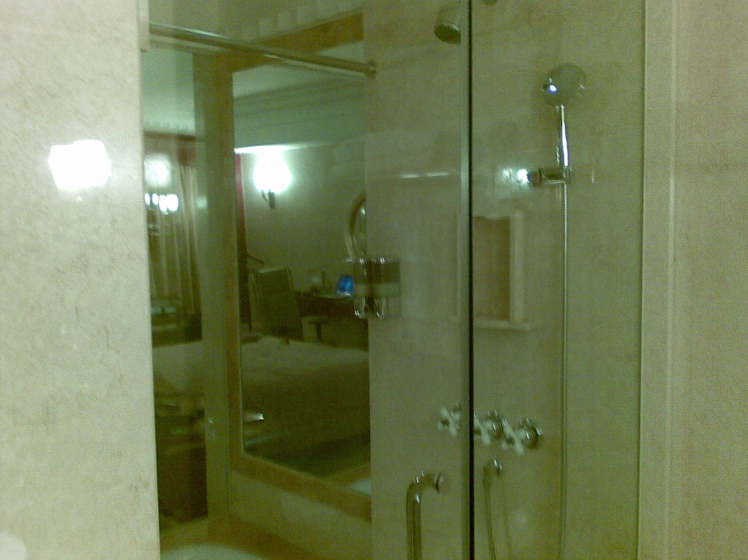 无锡白金汉爵大酒店主图