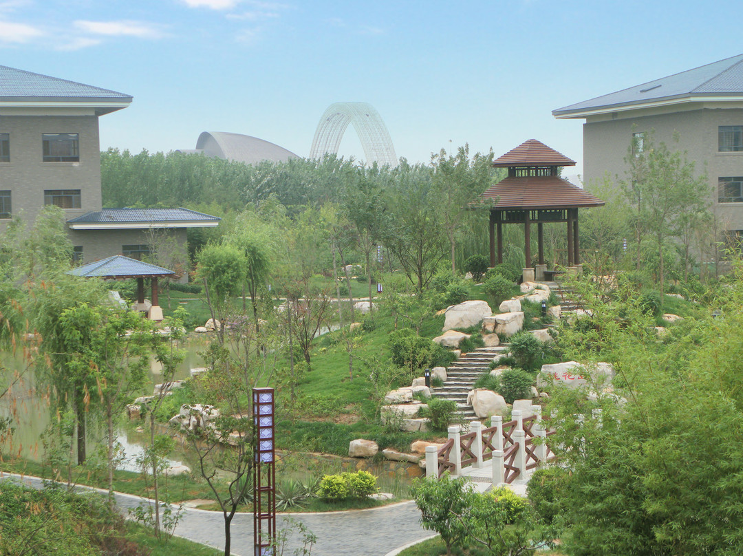 阿尔卡迪亚国际温泉酒店主图