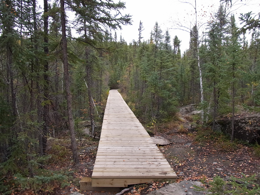 Cameron Falls Trail-黄刀镇必去景点