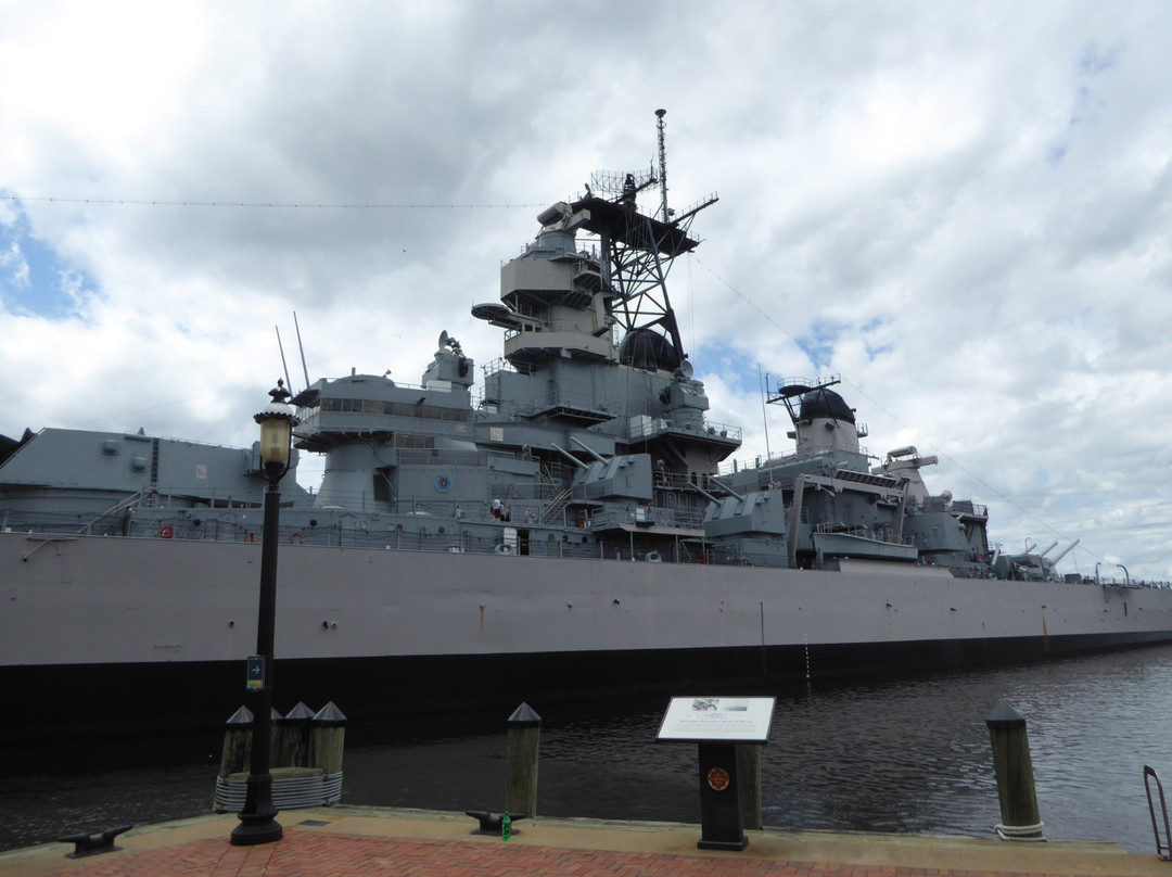 Lone Sailor Statue-诺福克必去景点