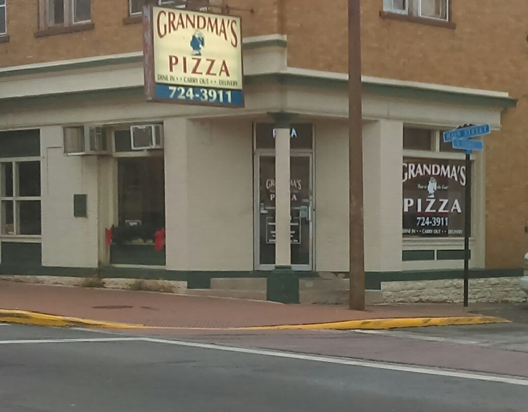 Grandma's Pizza