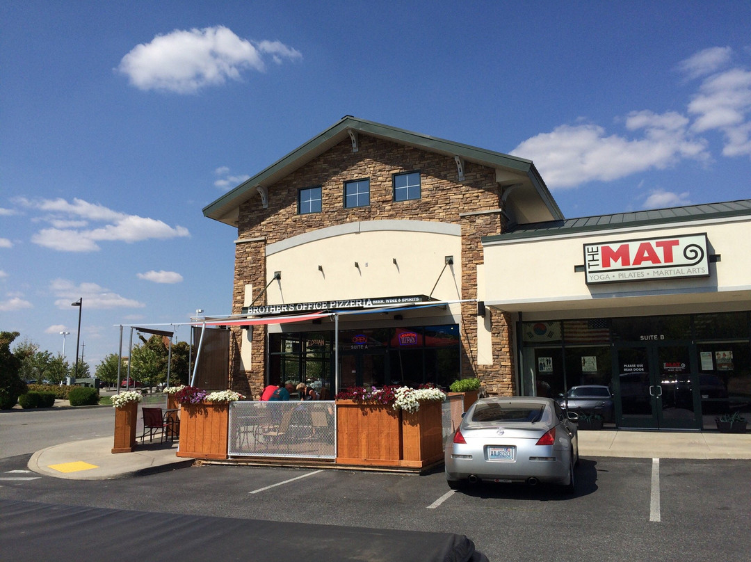 Brother's Office Pizzeria