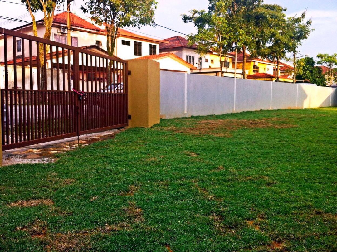 Seri Kembangan Greenery Double Sty Corner Gathering House