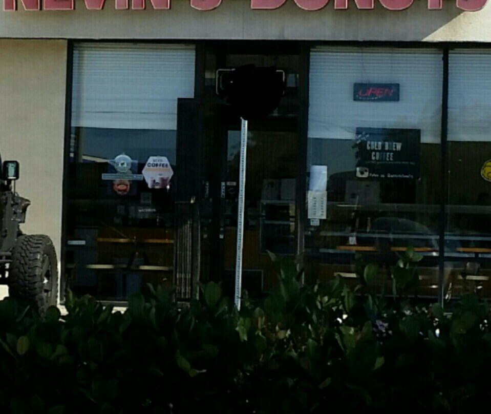 Nevin's Donuts Shop