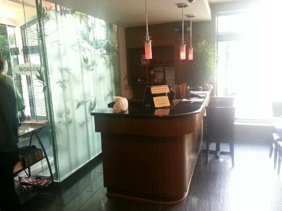 Woksabi Asian Bistro & Sushi Bar