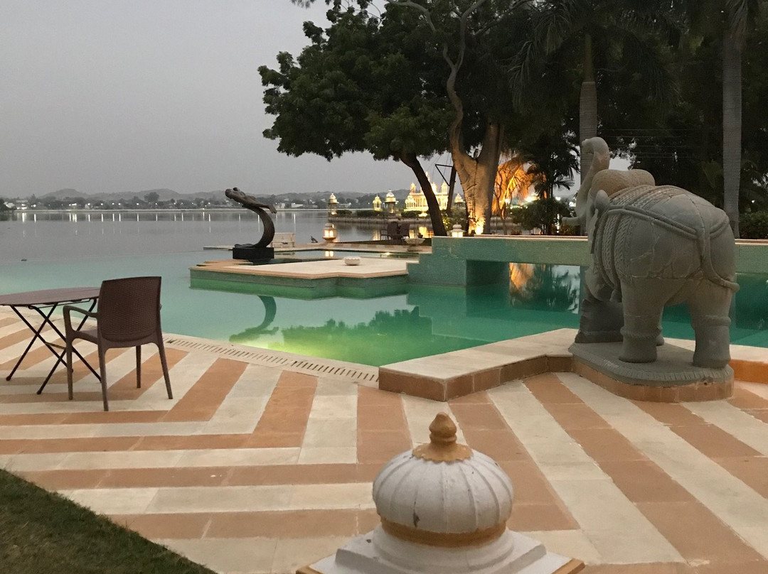 Udai Bilas Palace主图