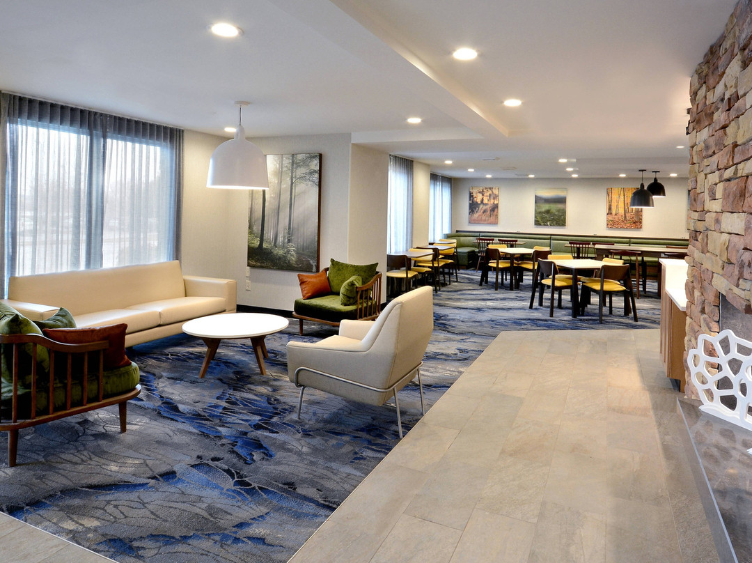 格林斯博罗机场费尔菲尔德客栈