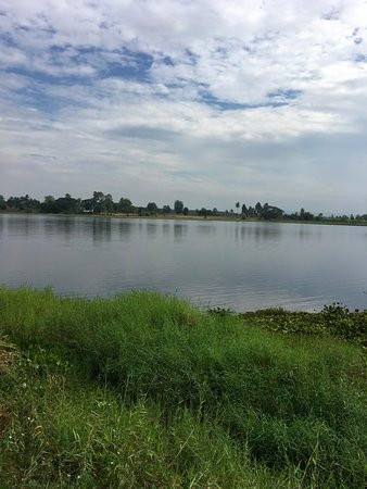 Huai Luang Reservoir景点图片
