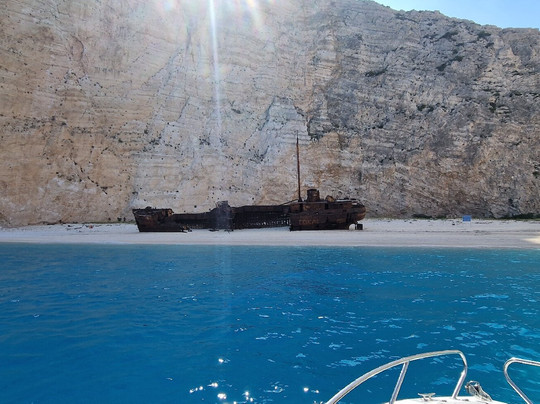 Meraki Speedboats-提斯里菲必去景点