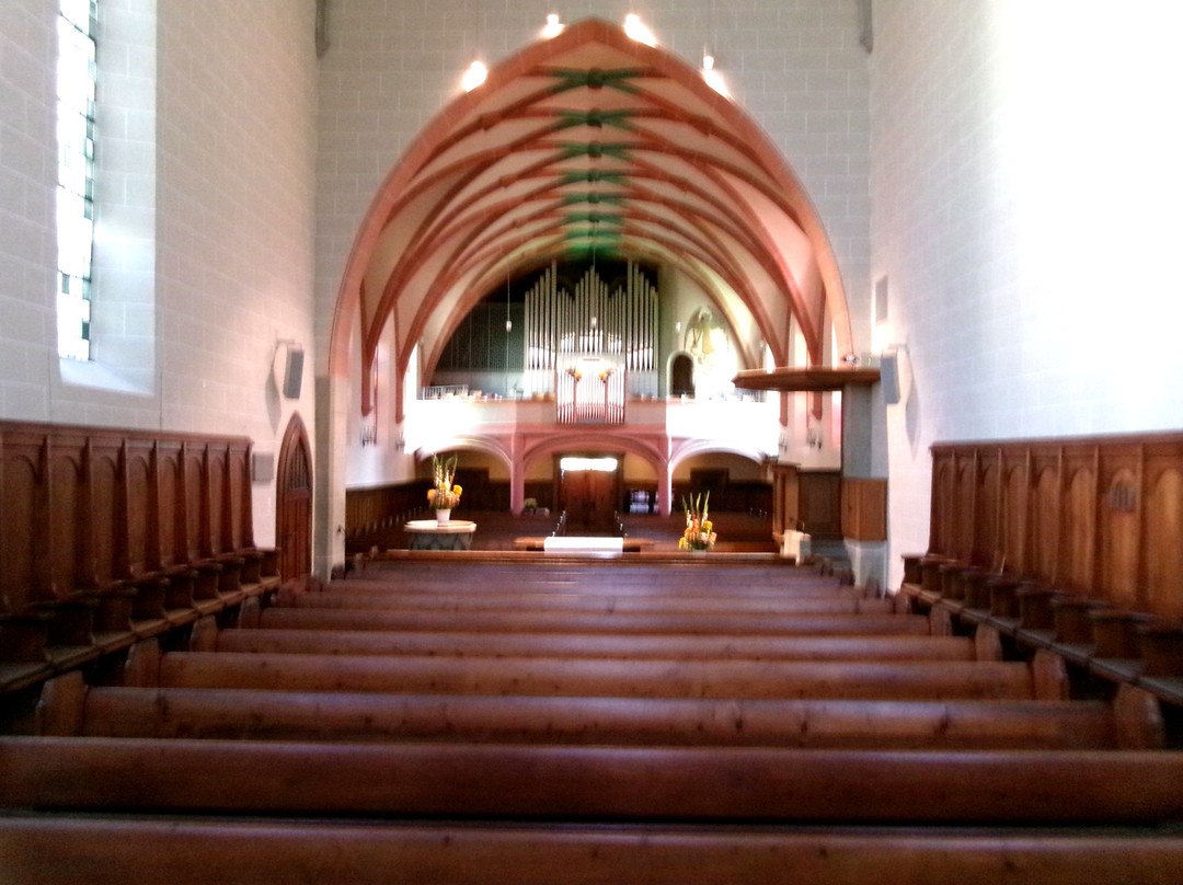 Schlosskirche-因特拉肯必去景点