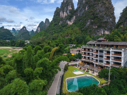 Yangshuo Mountain River Ballad Hotel主图