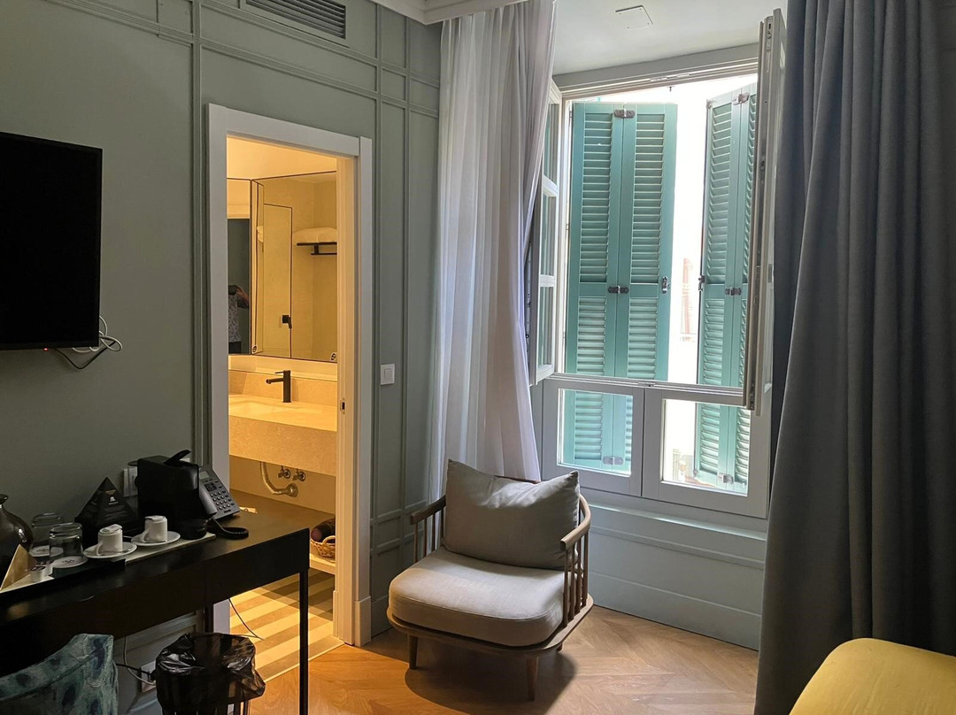 Soho Boutique Colon主图