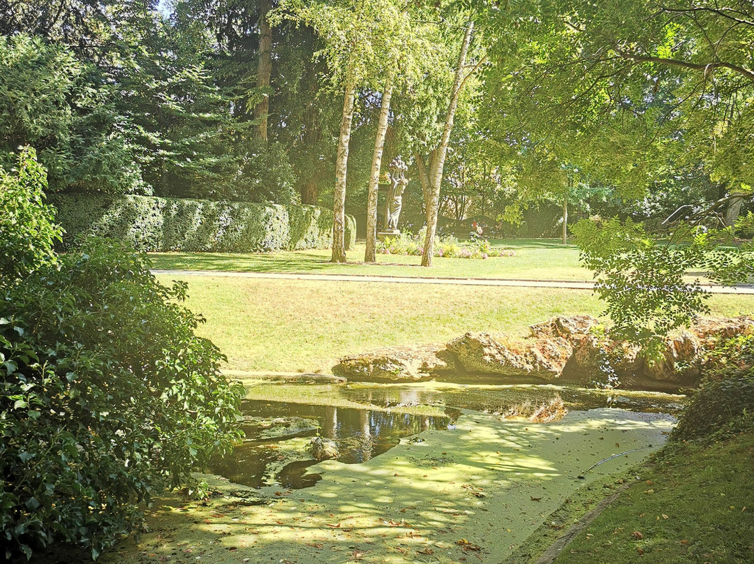 Parc de l'Hotel de Ville-埃佩尔内必去景点