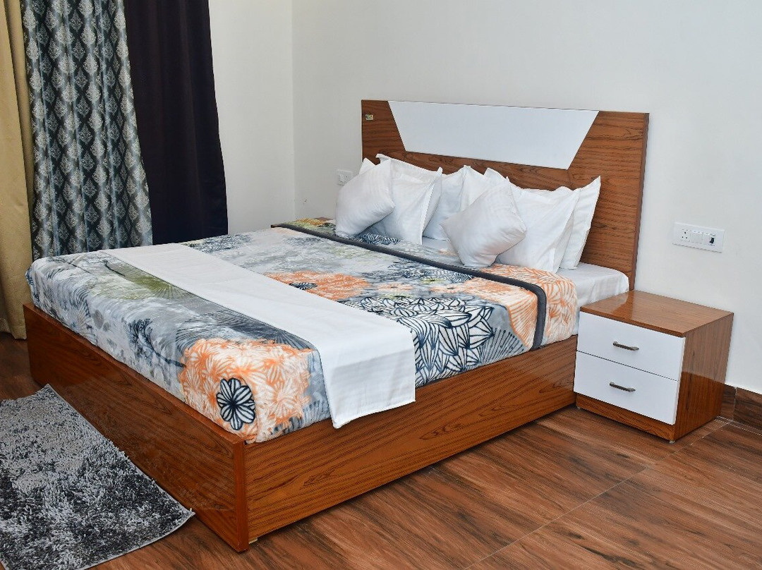 Golden Turtle Farm主图