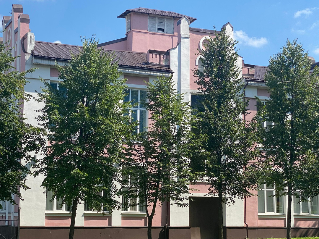 Real School景点图片