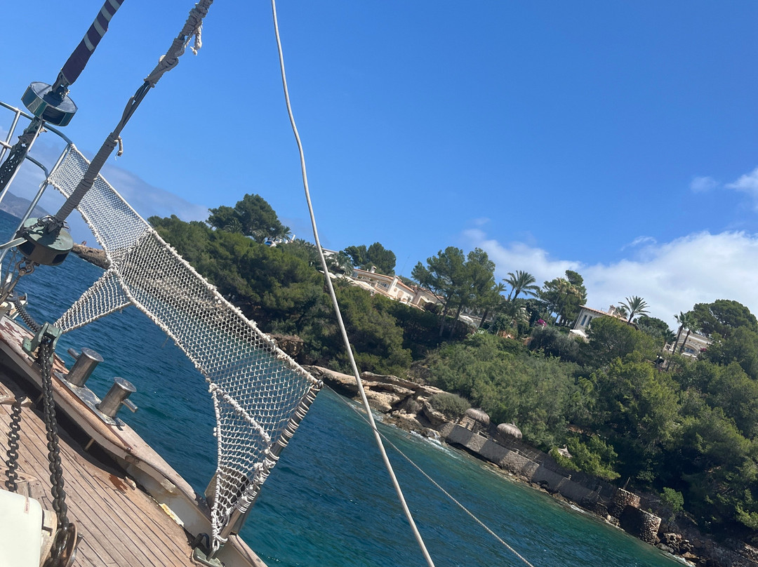 Sailaway Charters-波连萨必去景点